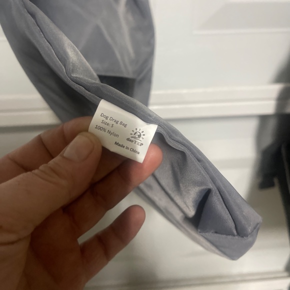 Dog back pack and dog drag bag - Picture 7 of 9